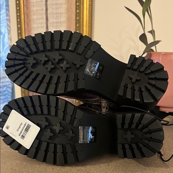 POP Metallic Ankle Boots with Chain Detail - Picture 4 of 5